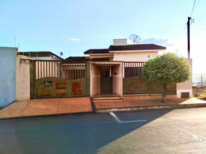 Casa 6 quartos à venda Patos de Minas,MG - R$ 620.000