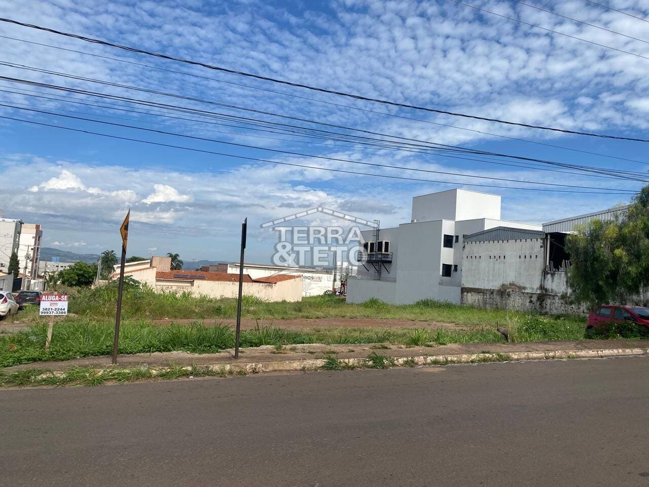 Terreno de 391 m² Caiçaras - Patos de Minas, aluguel por R$ 1.500/mês
