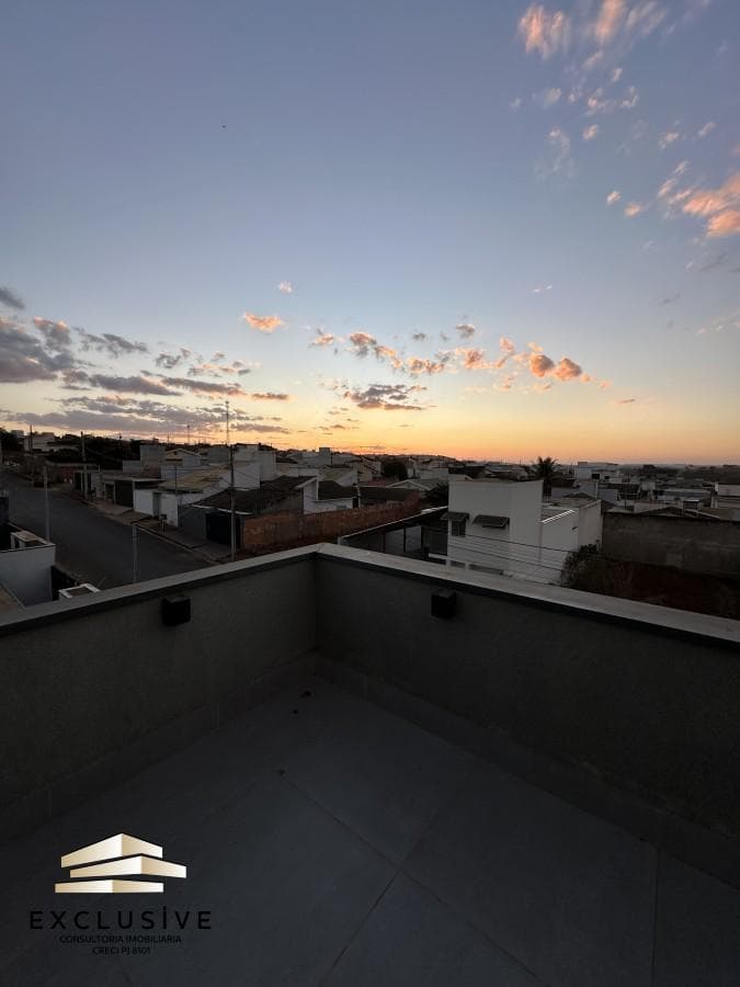 Casa para Venda, em Patos de Minas, bairro Nossa Senhora de Fatima, 4 dormitórios, 4 banheiros, 3 suítes, 5 vagas