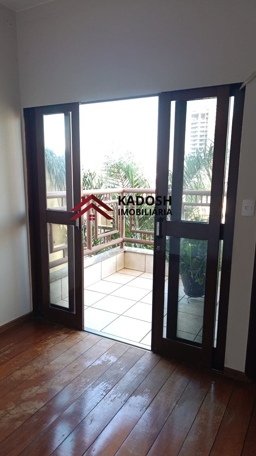 ALUGADO!! EXCELENTE COBERTURA LOCALIZADA NO CENTRO!!!